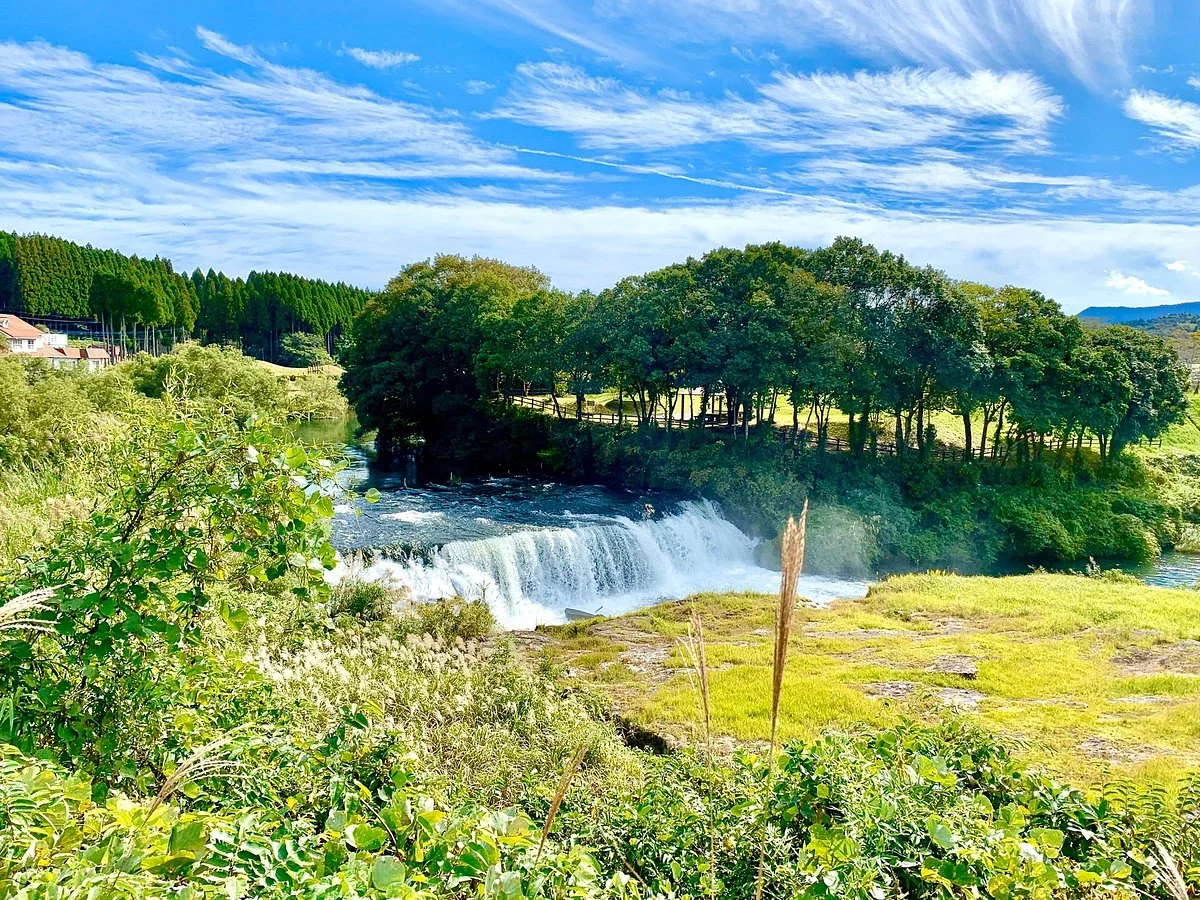 Yunoo Falls