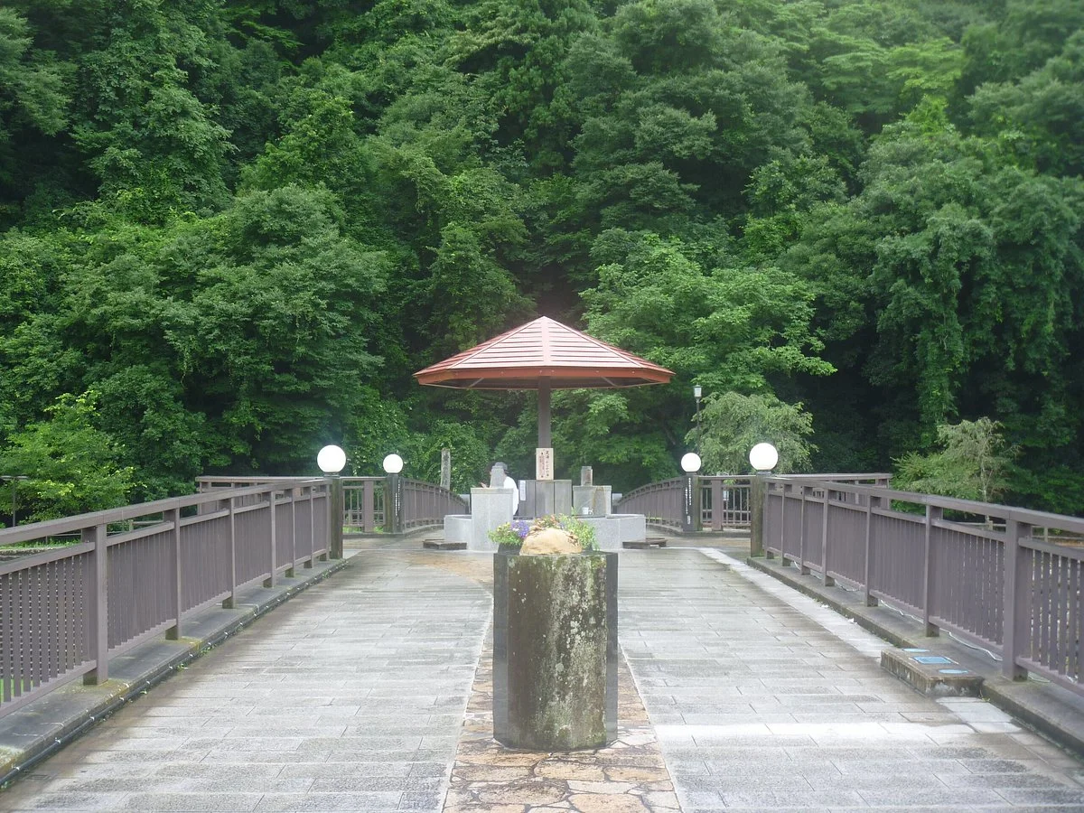 Kajika Bridge