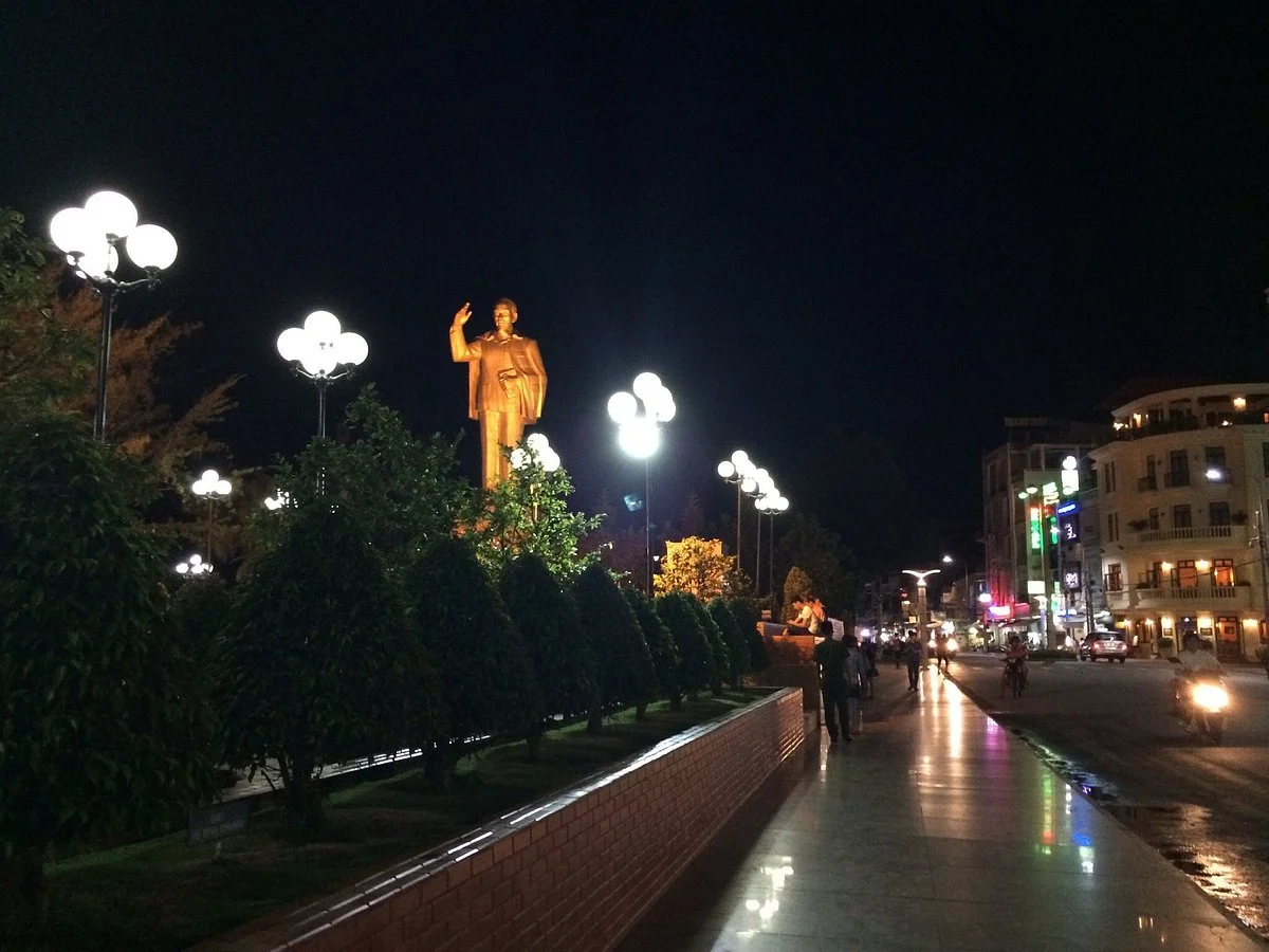 Hai Ba Trung Street