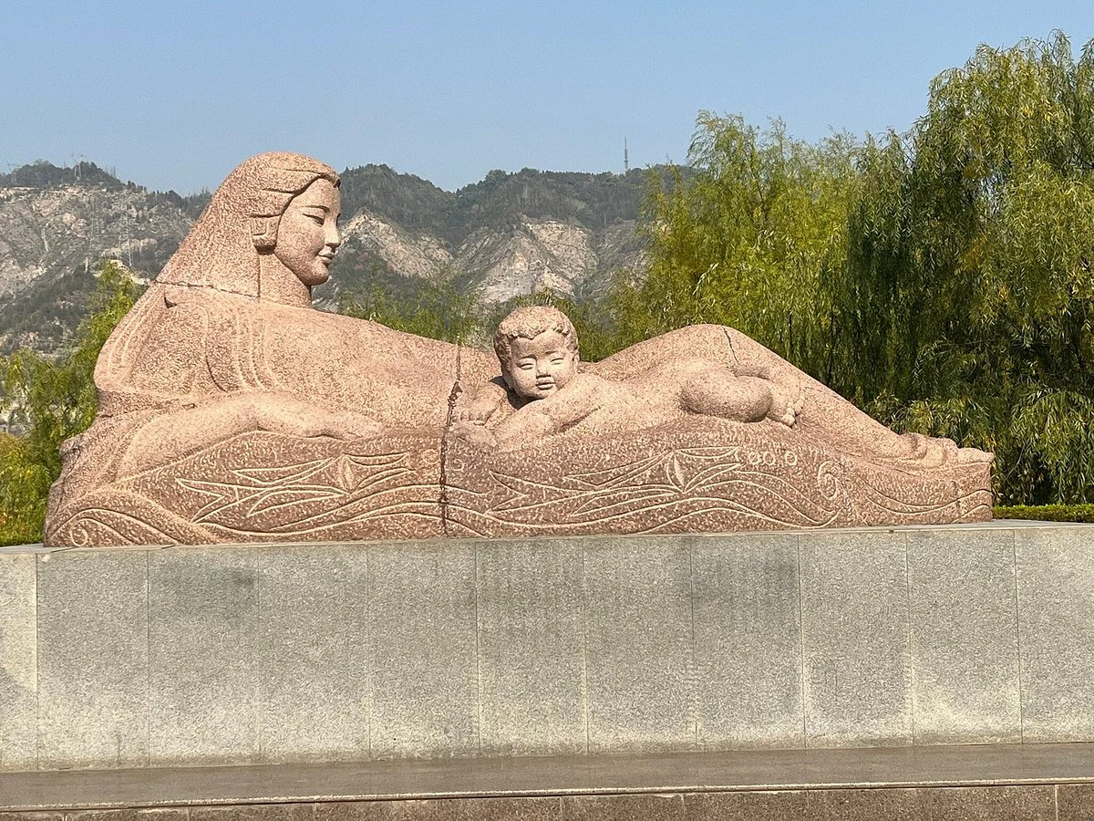 Statue Of Mother Yellow River