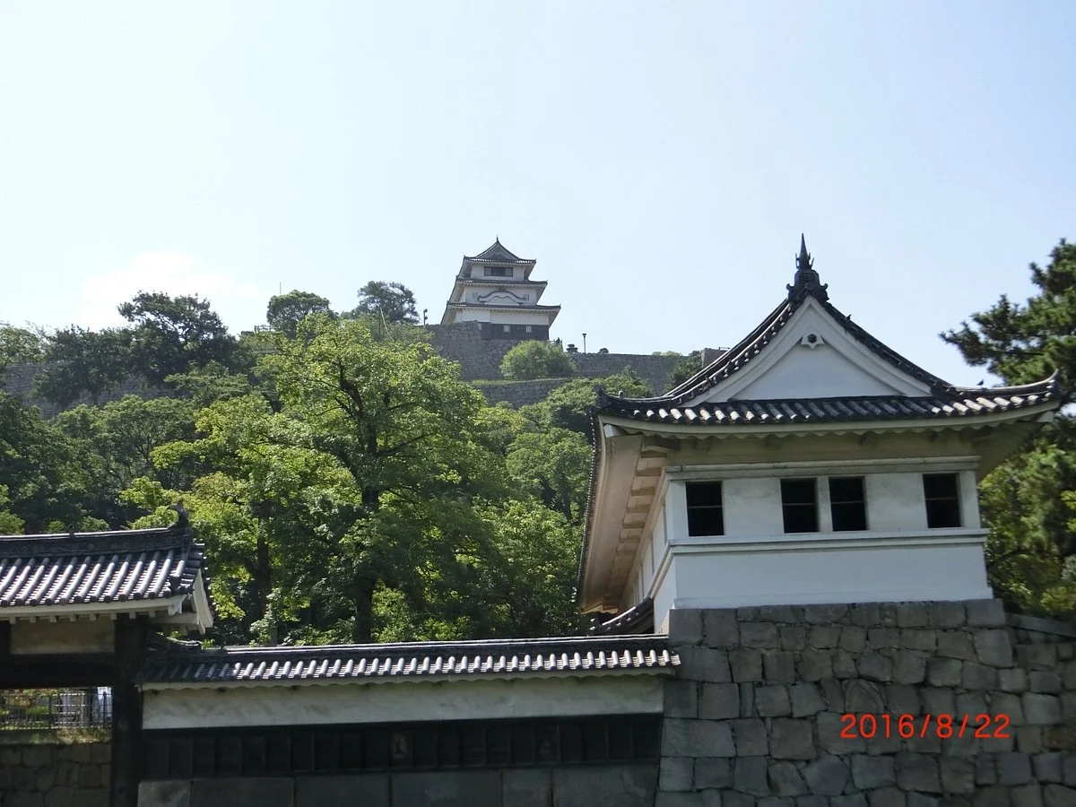 Kameyama Park (Marugame Castle)