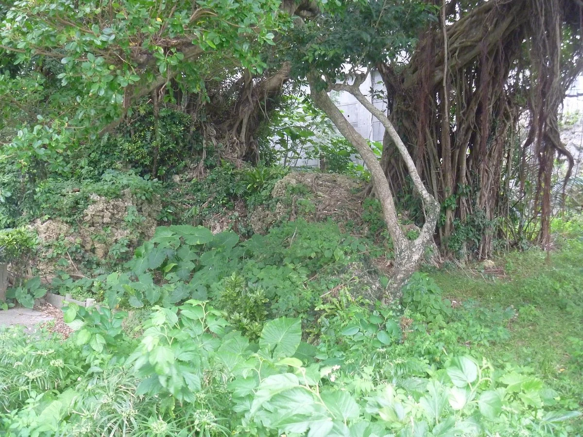 Anji Grave