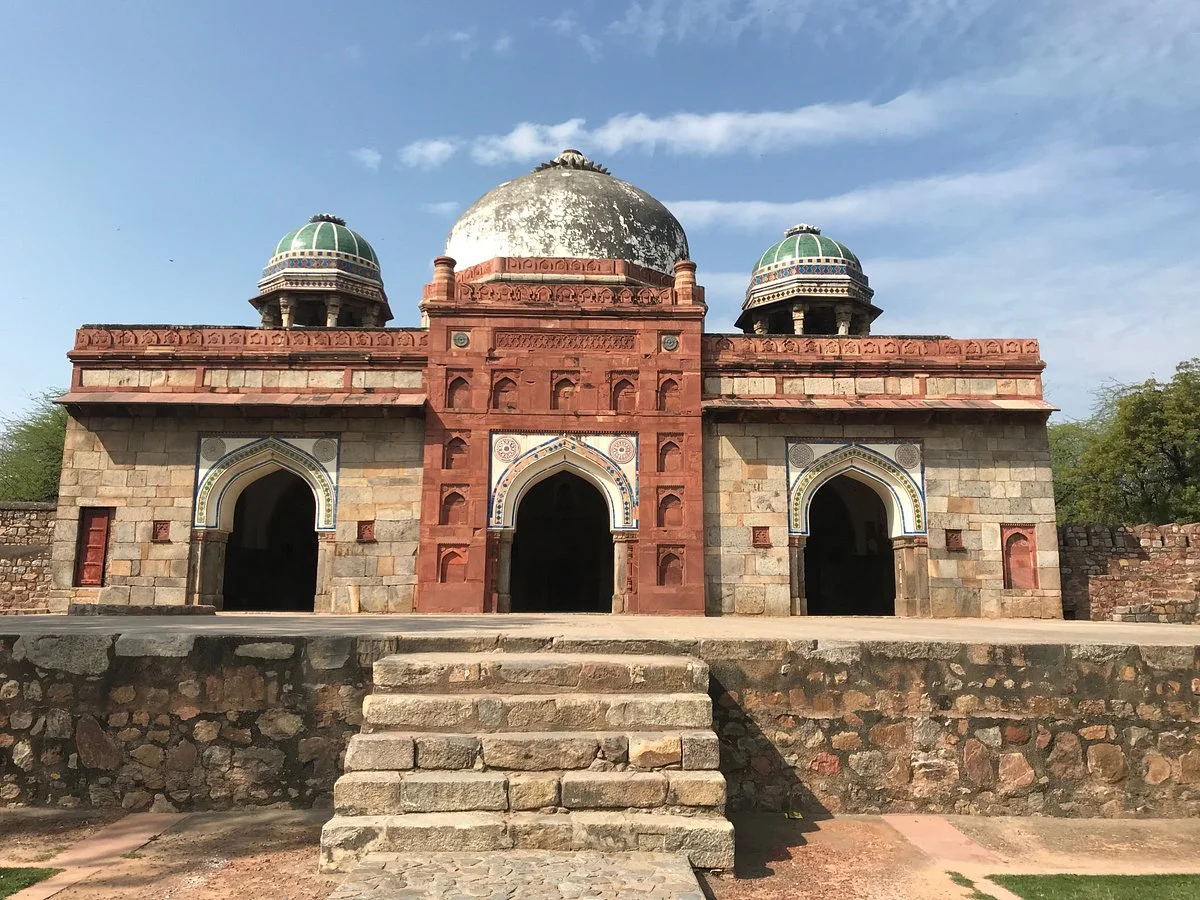 Isa khan's Mosque