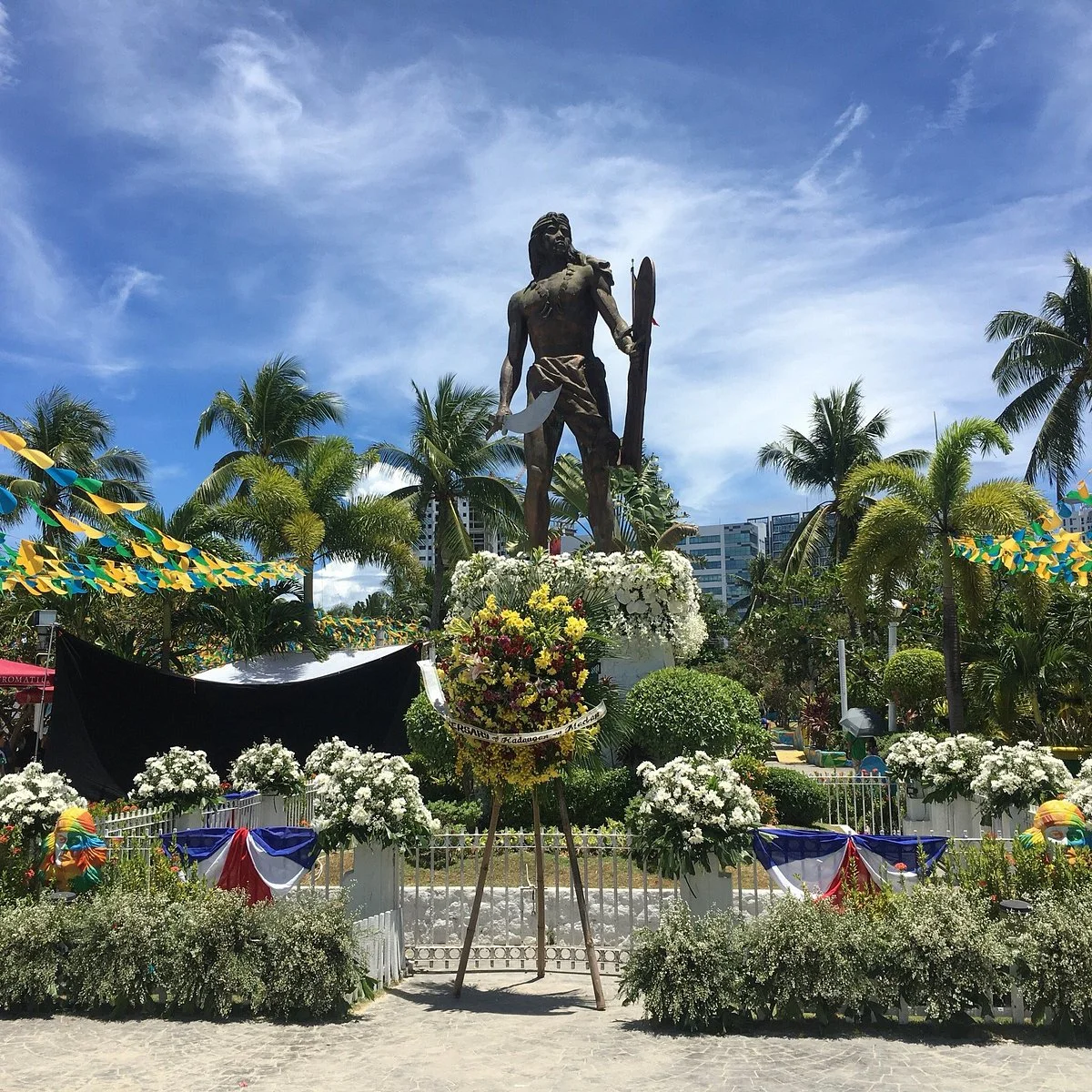 Lapu Lapu Statue