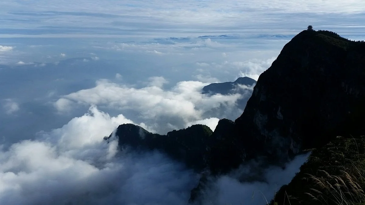 Mount Emei (Emeishan)