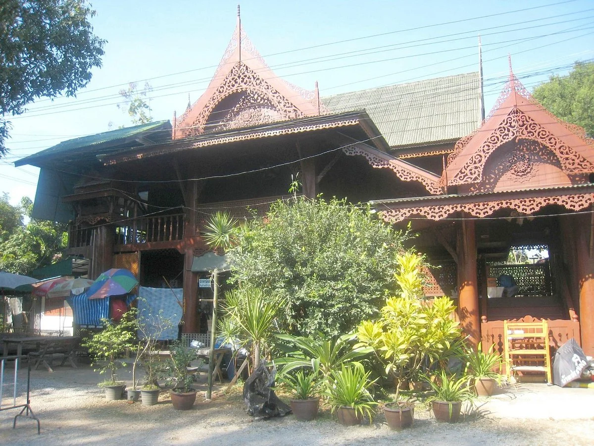 Pratubjai House