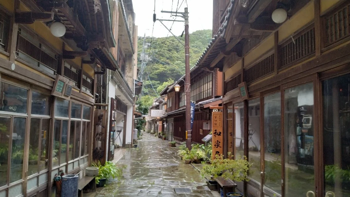 Ao Ishidatami Stone Path Street