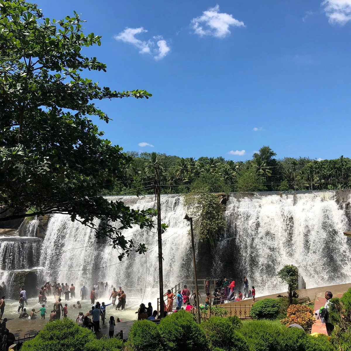 Thirparappu Waterfalls