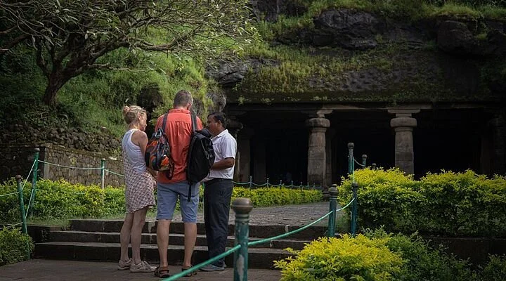 Shri Trimurti Jain Mandir