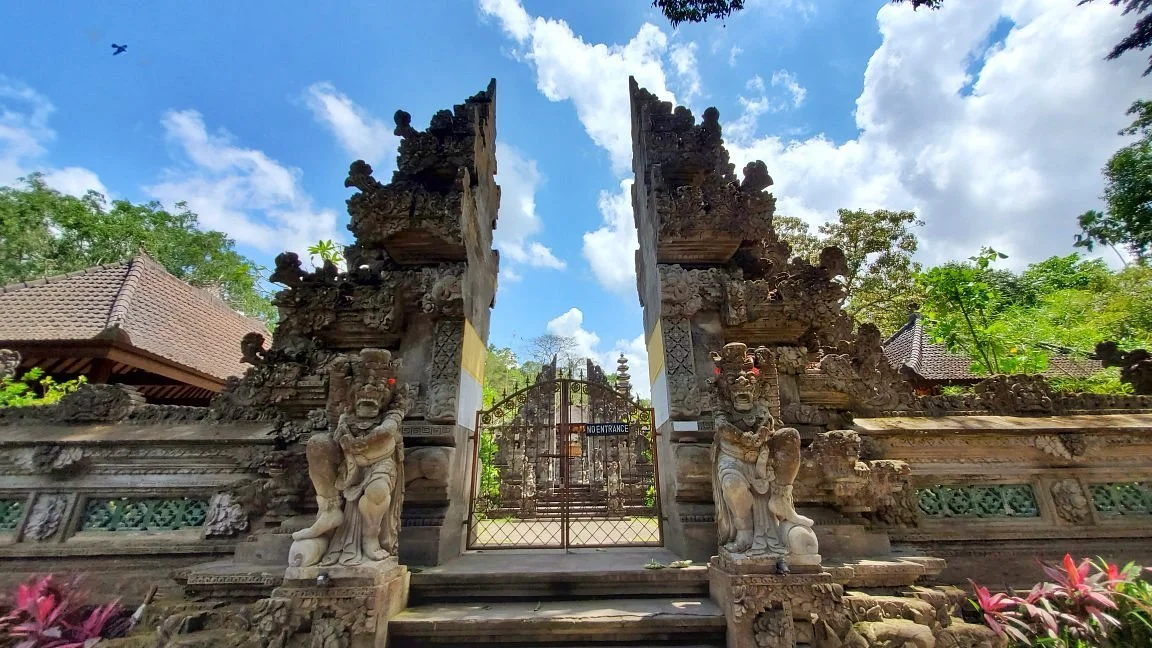 Gunung Lebah Temple