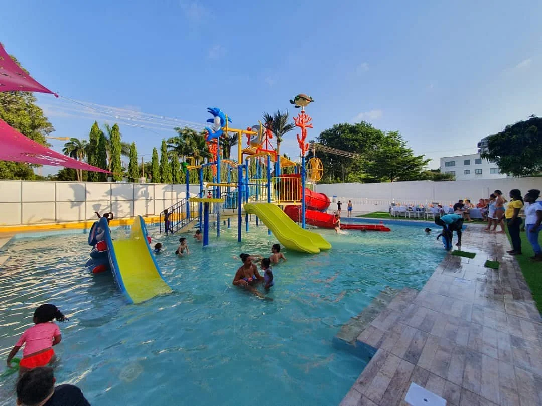 Splash & Play