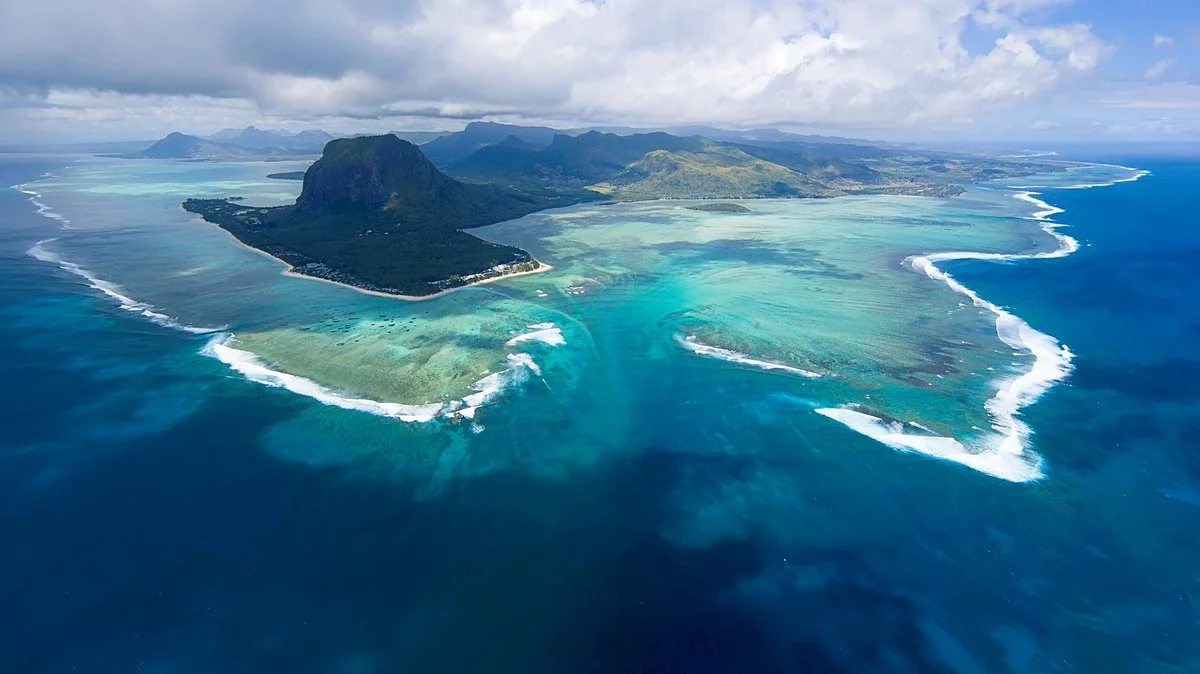 Underwater Waterfall