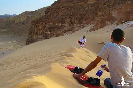 Sandana Sandboarding