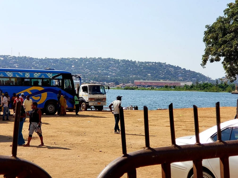 Kamanga Ferry
