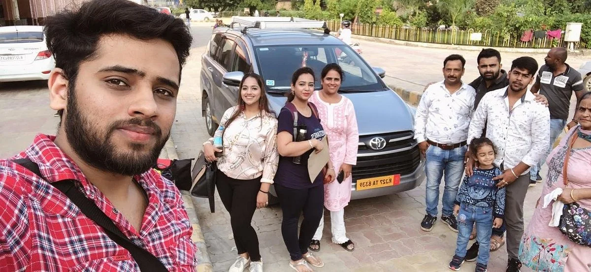 KRISHNA Tours & Taxi