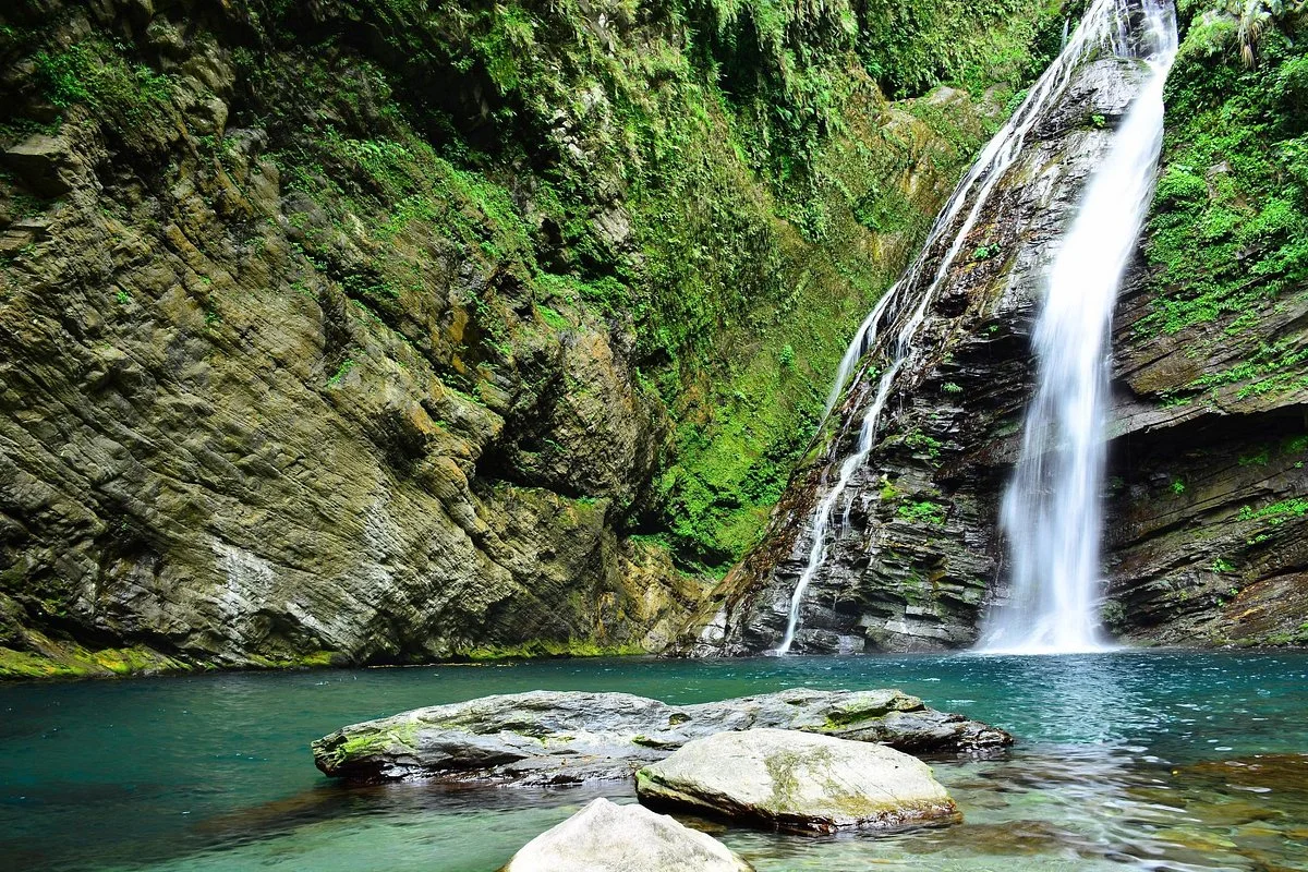 Aohua Waterfall