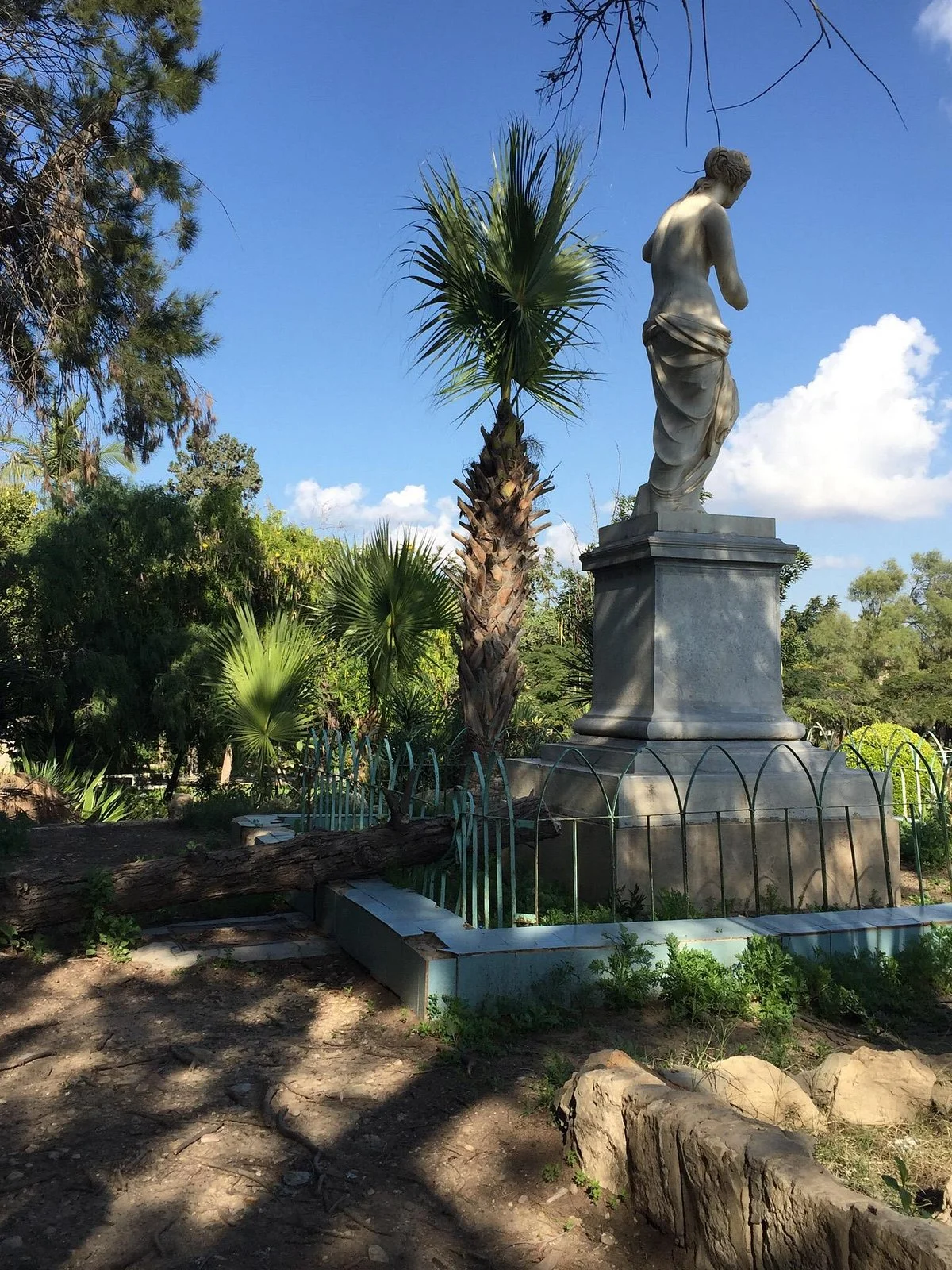 Antoniades Garden
