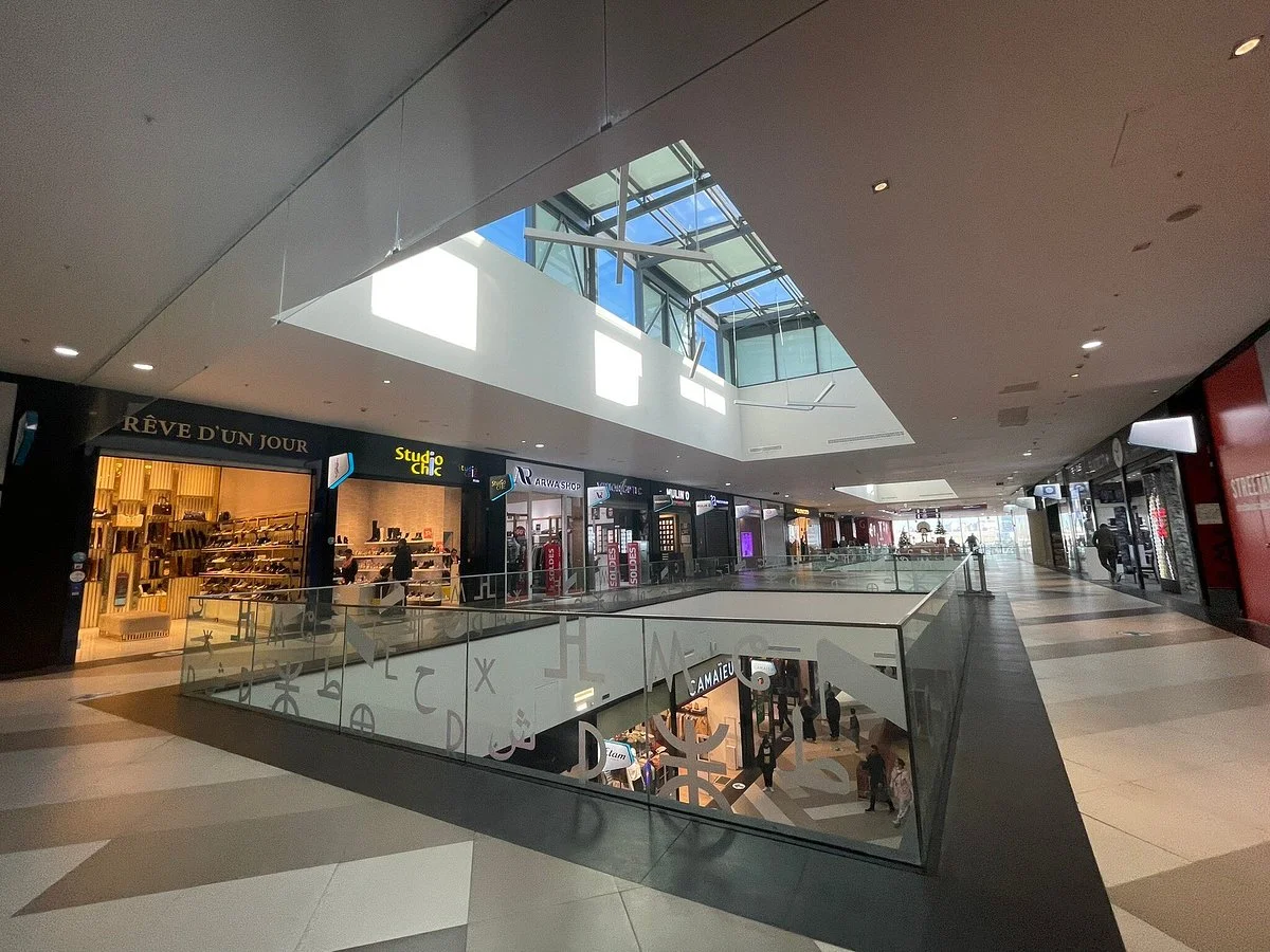 Marina Shopping Center