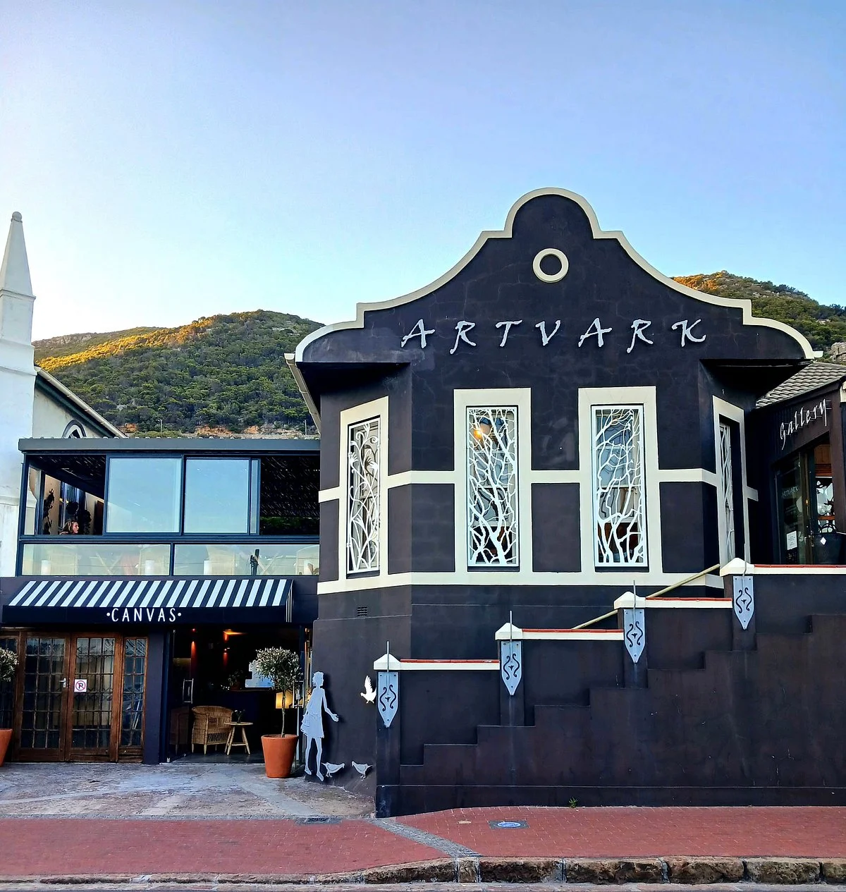 Artvark Gallery