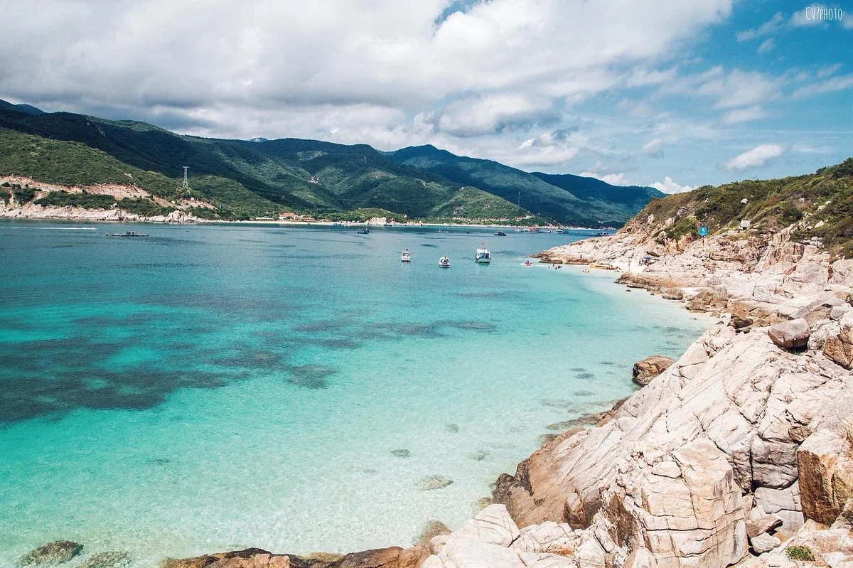 Binh Hung Island