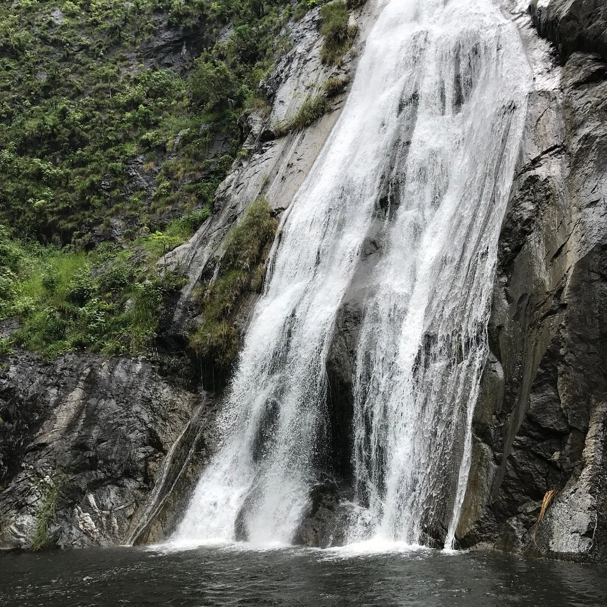 Mwalalo Waterfalls