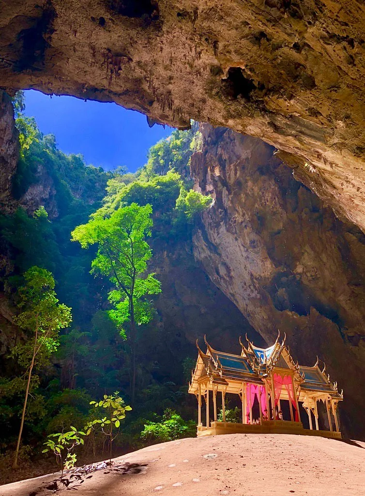 Phraya Nakhon Cave