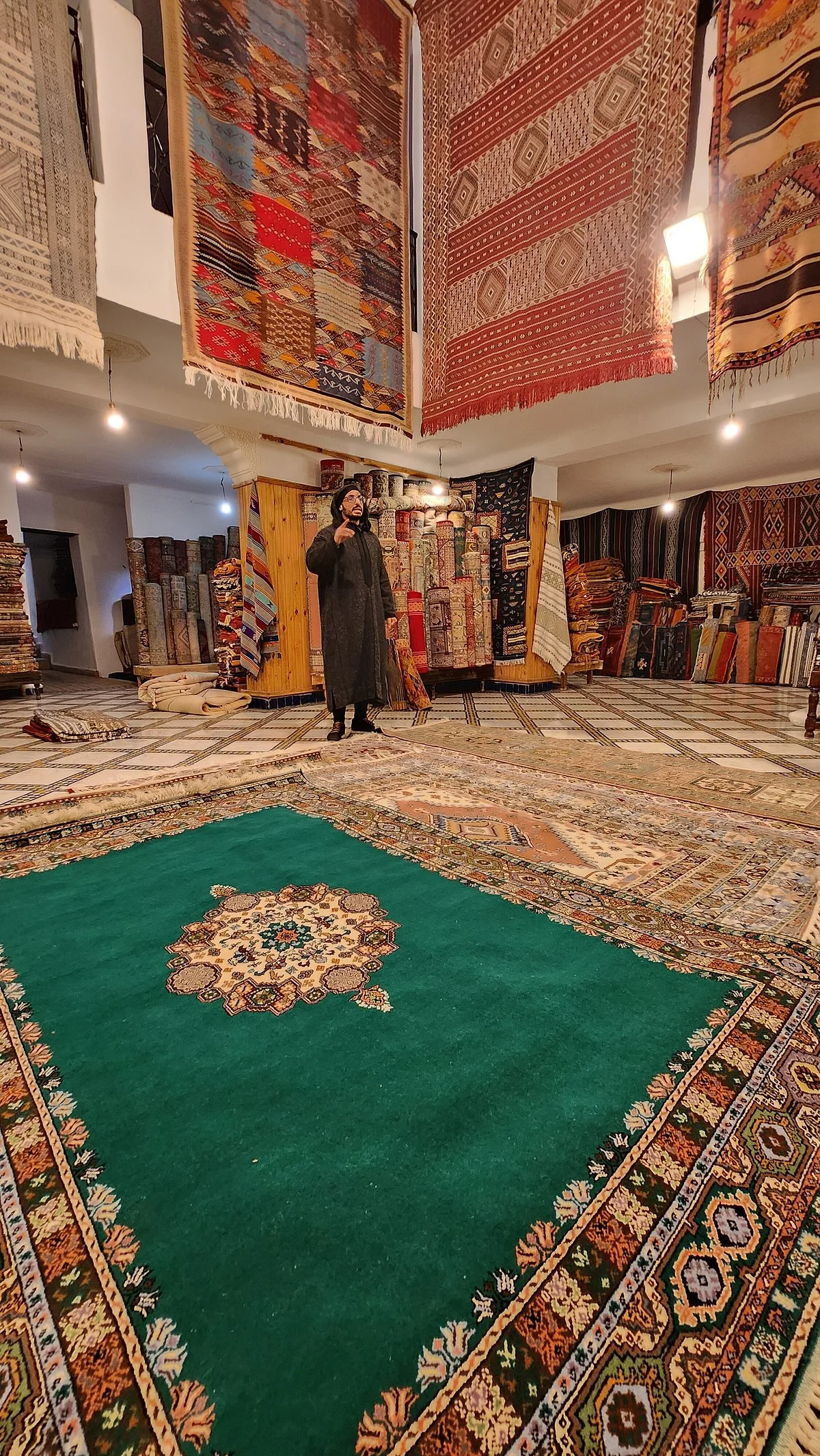 Your Tour Guide In Fez