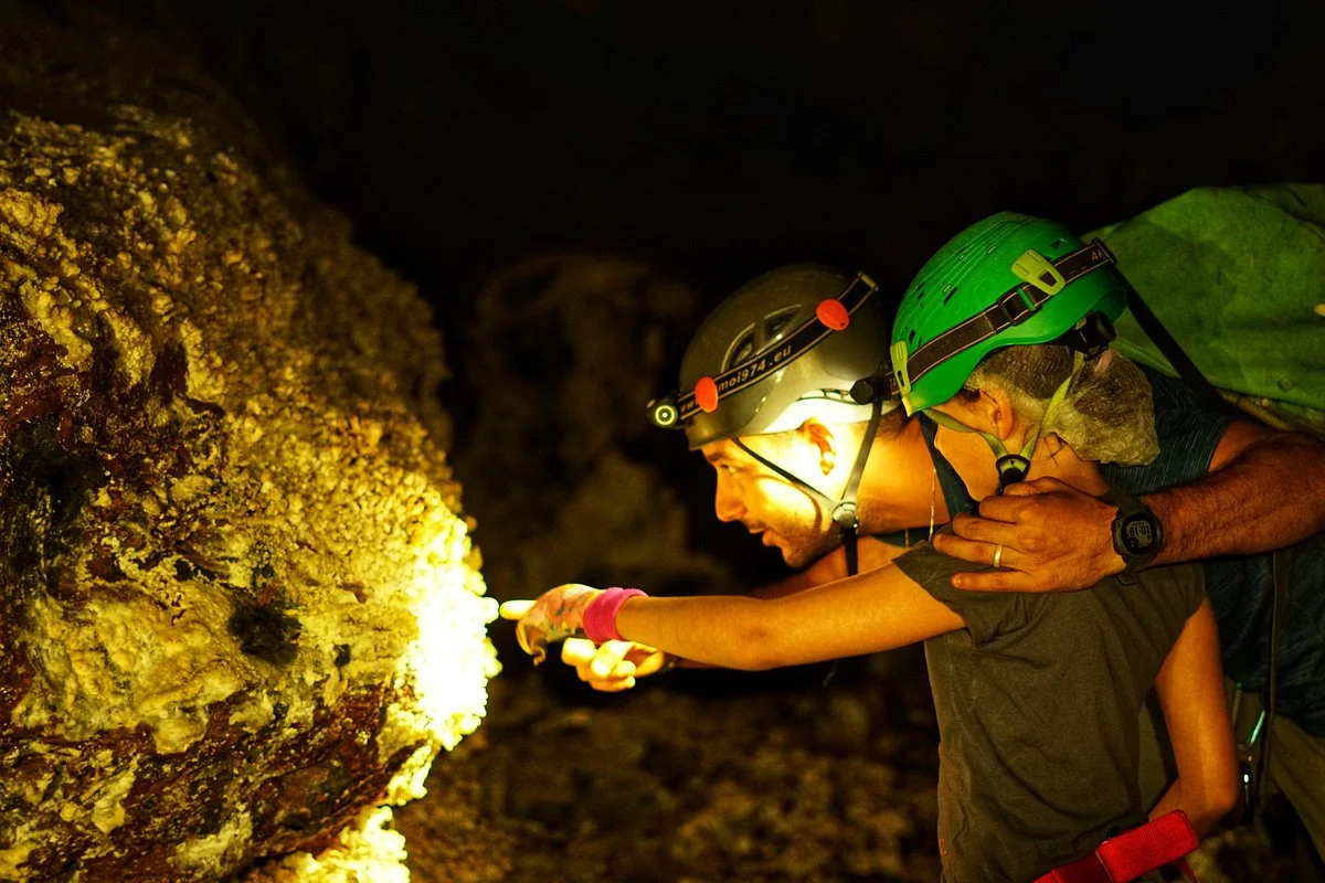 Bazaltik Réunion, Tunnels de lave
