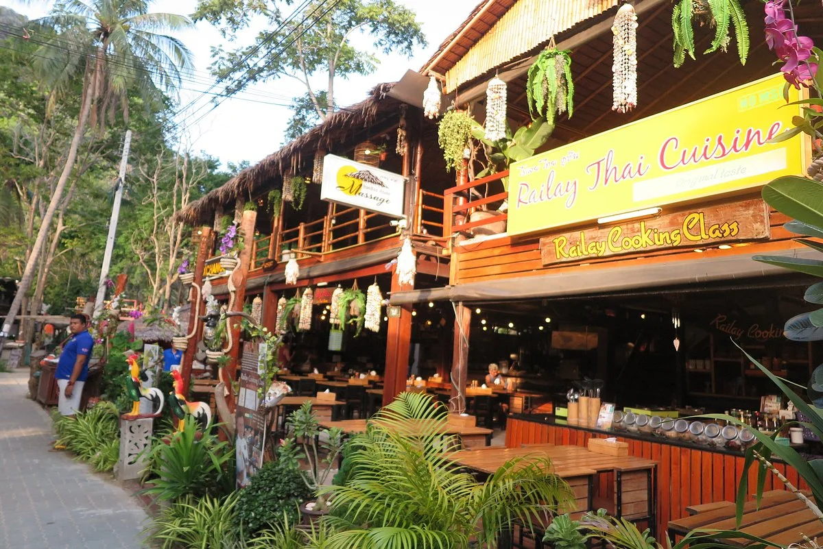 Railay Walking Street