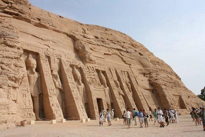 Sawa4 Tours - Private Day Tours