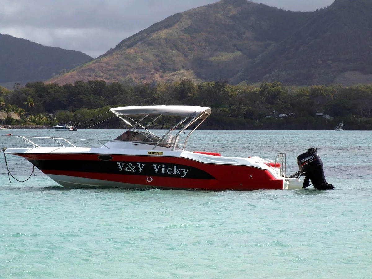 V & V Vicky Boat Tours
