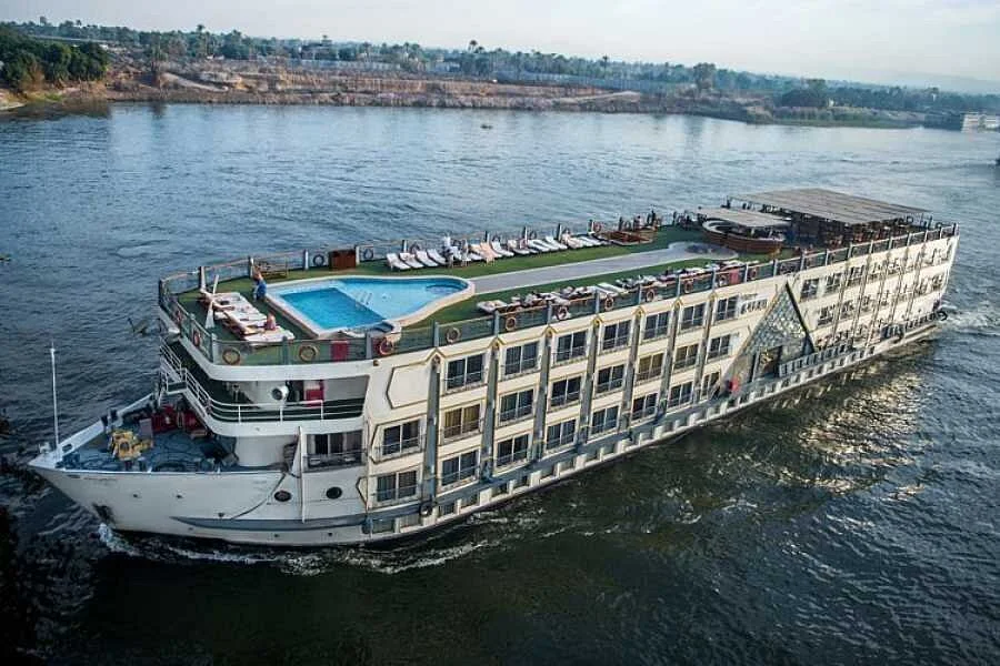 Nile Cruised