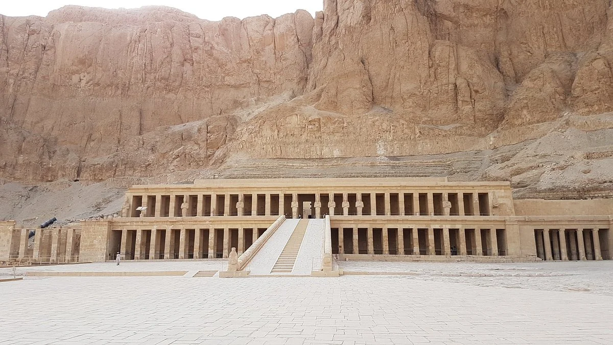 On Tour Egypt