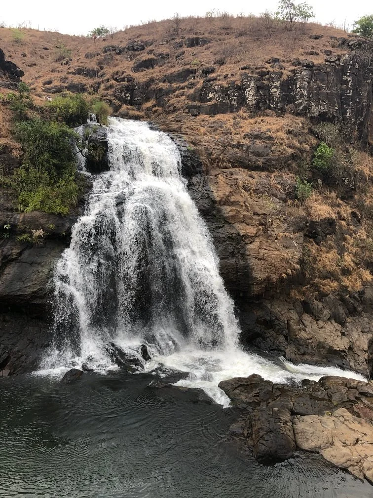 JenJon Lake Vaitarna Waterfalls