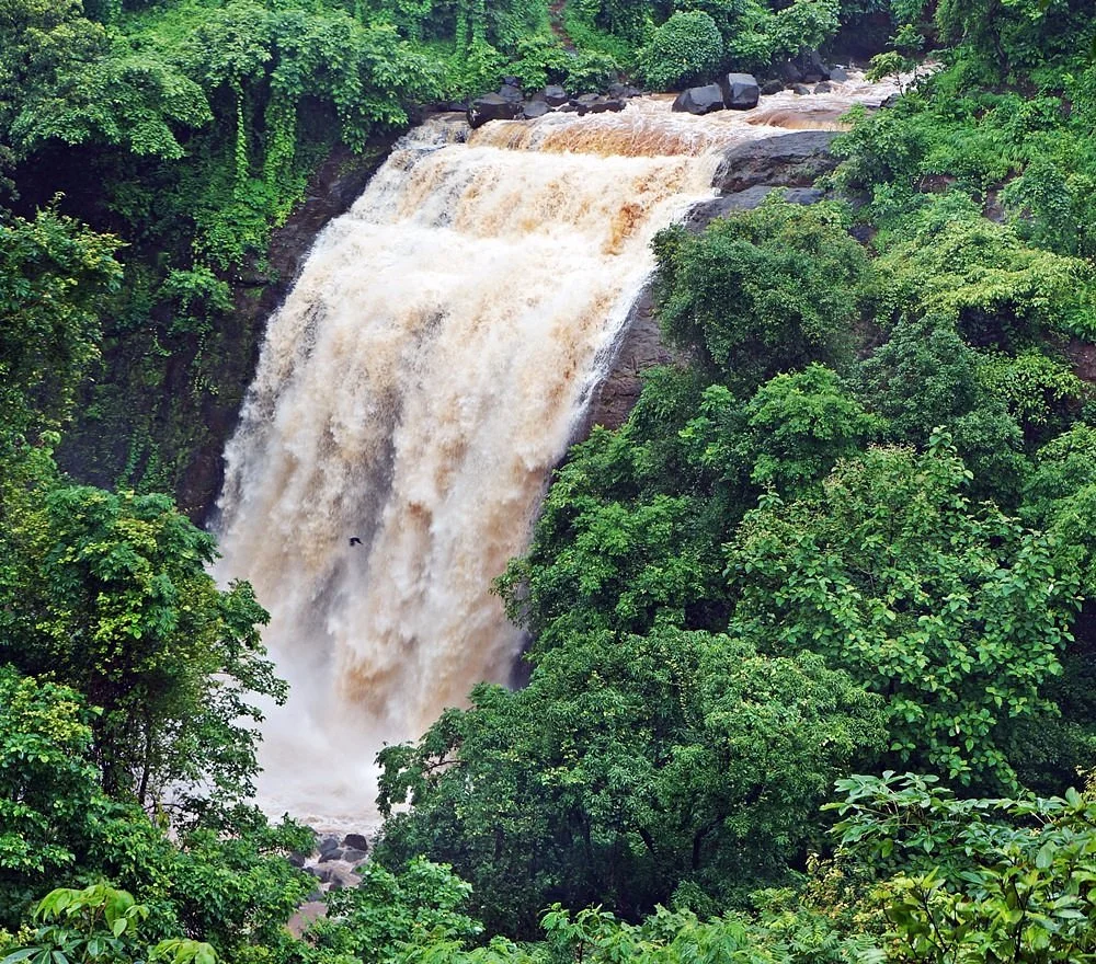 Vihigaon Waterfall
