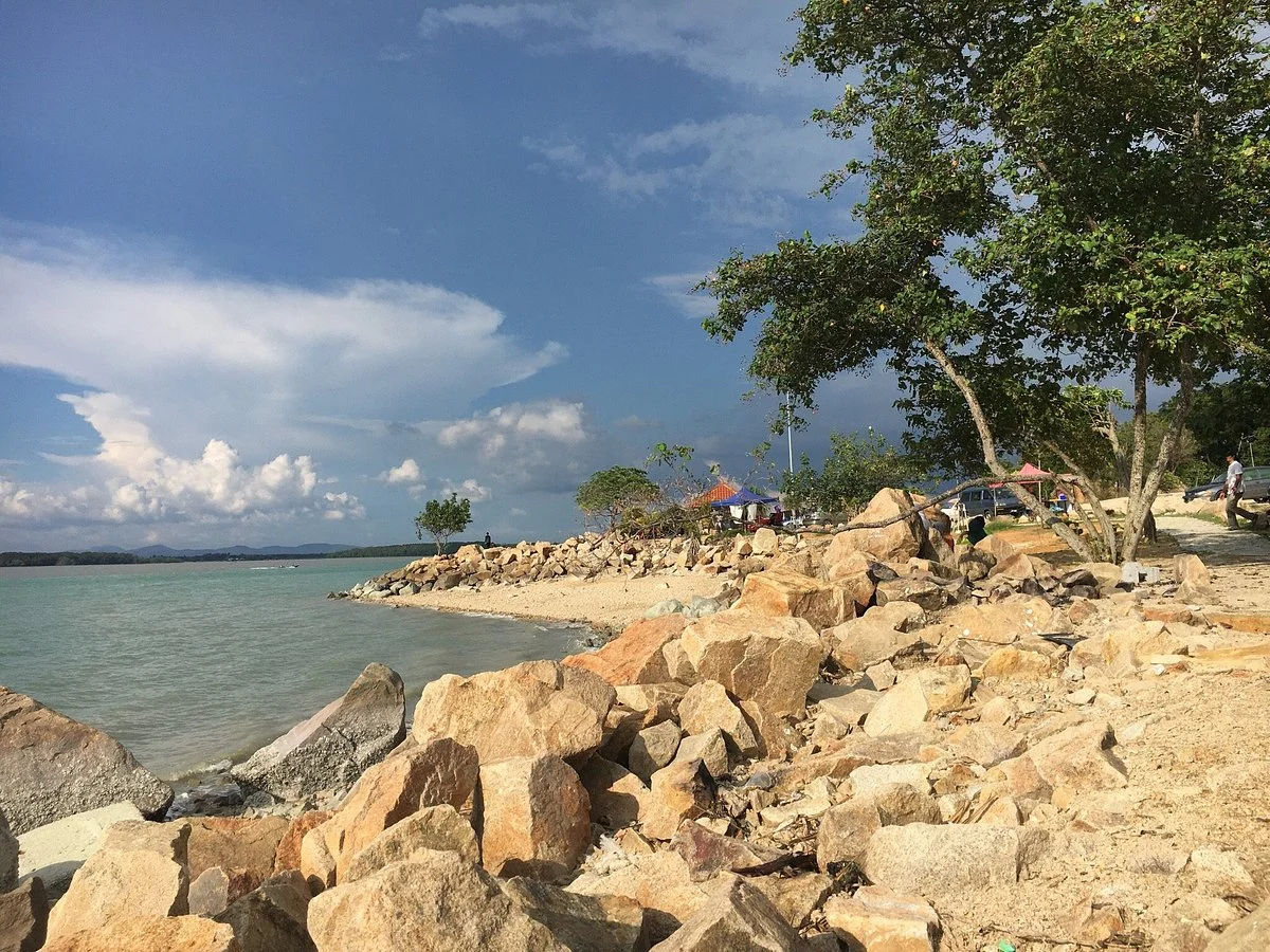 Pantai Minyak Beku (Frozen Oil village)