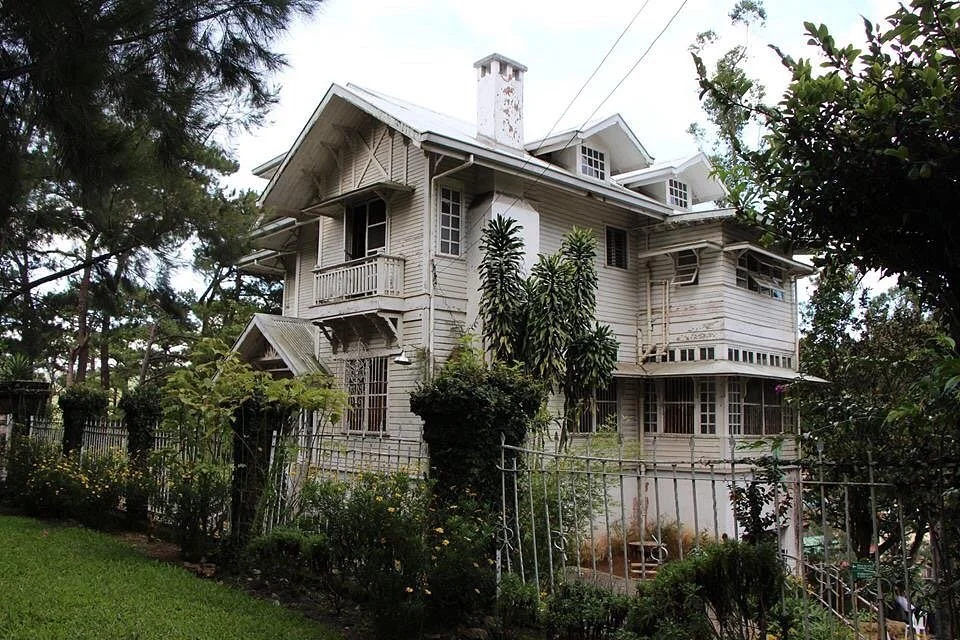 Laperal White House