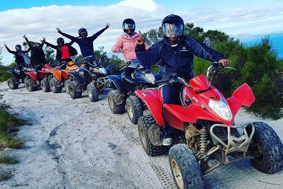Ubukhosi Tours & Shuttles