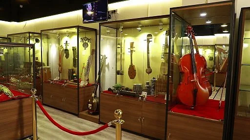 Strings Museum