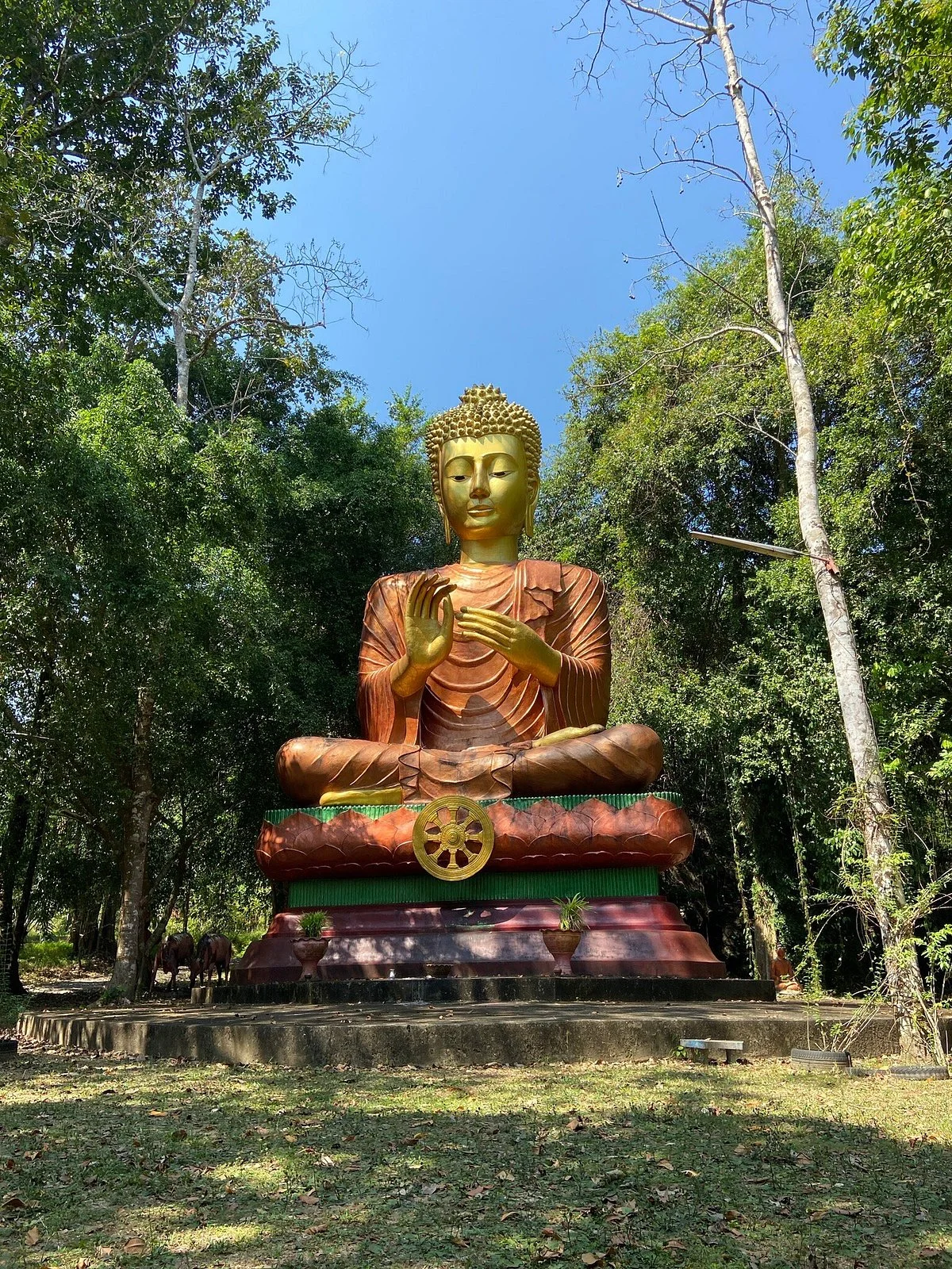 Wat Tham Ta Pan Temple
