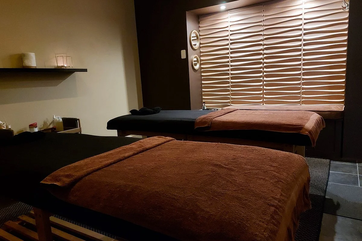 Sierra massage lounge