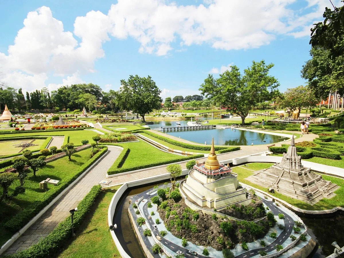 Mini Siam