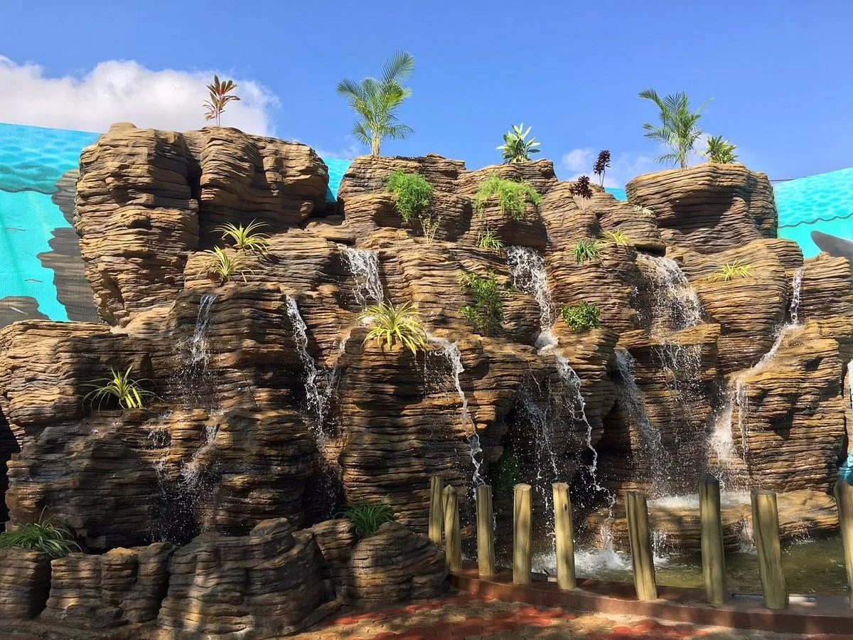 Planet Earth Aquarium