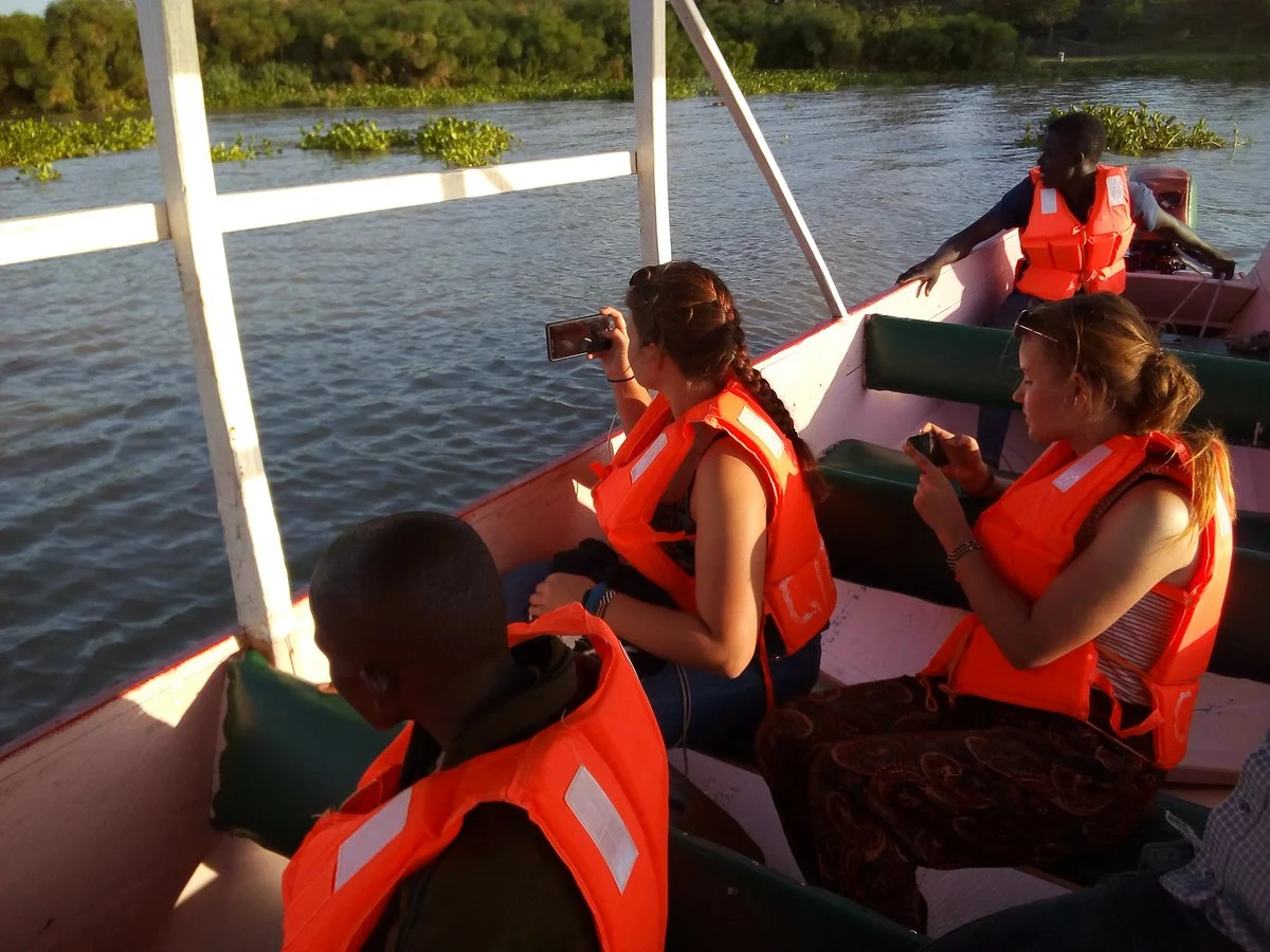 Cruise Lake Victoria