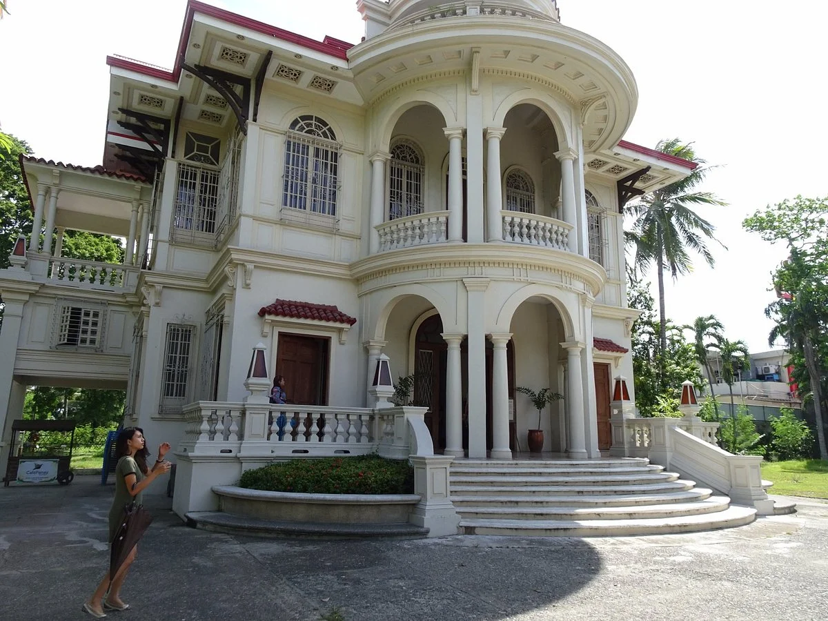 Camina Balay nga Bato