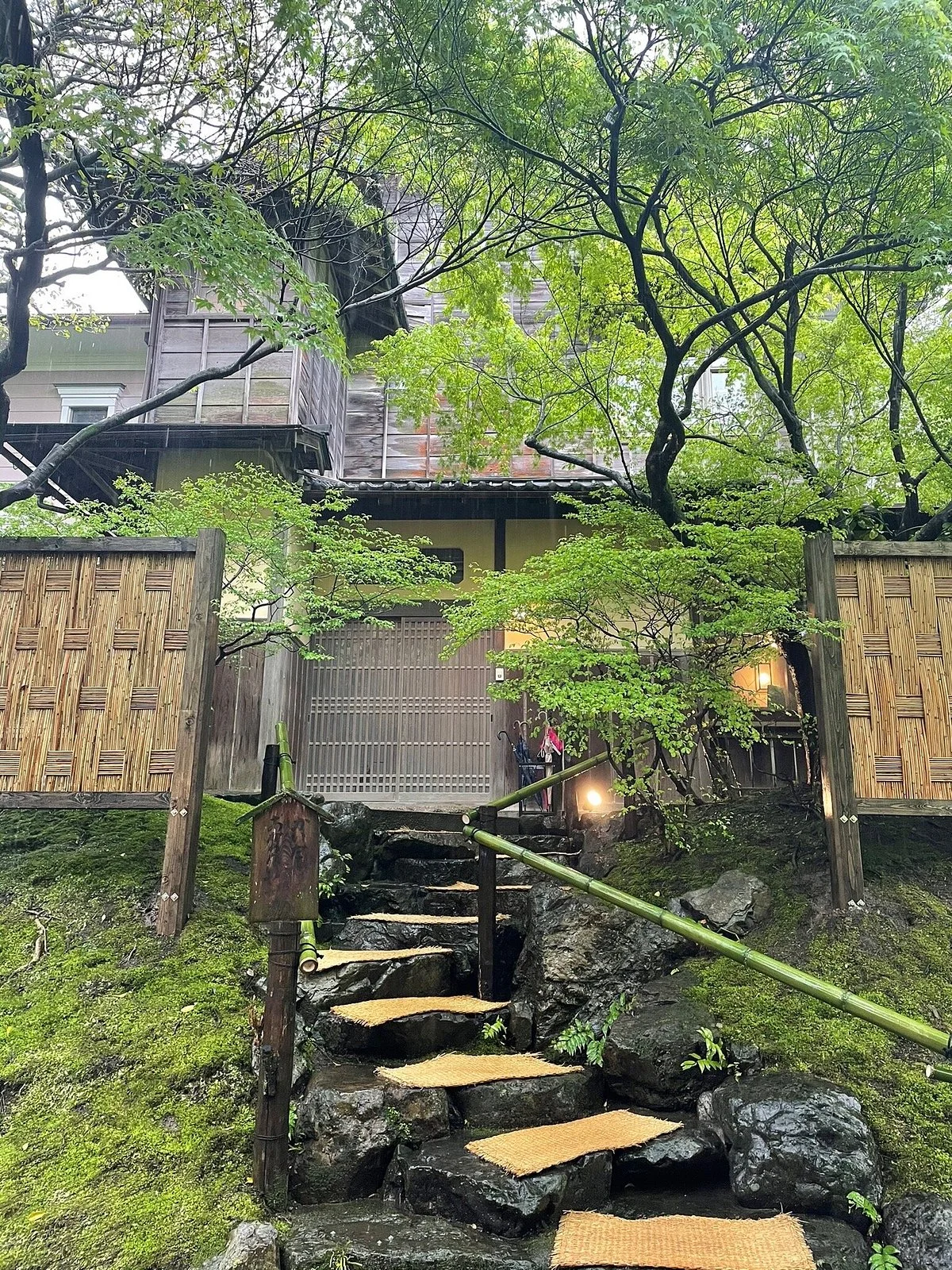 Ochaya Yashiki Trace