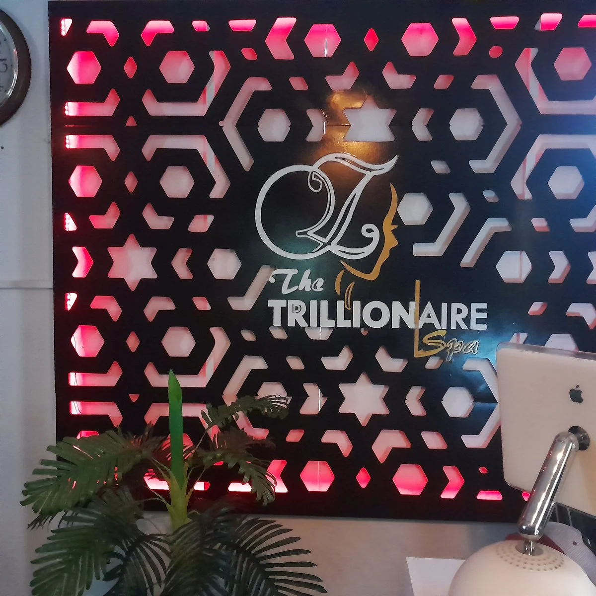 Trillionaire Spa And Wellness Center