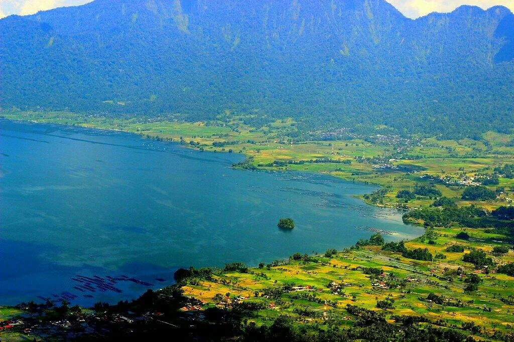 Lake Maninjau