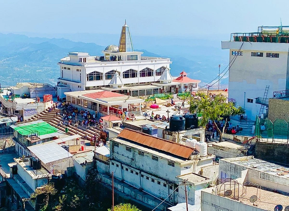 Ardhkuwari Mata Gufa