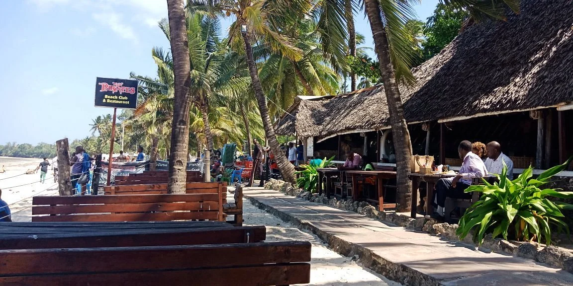 Pirates Beach Bar